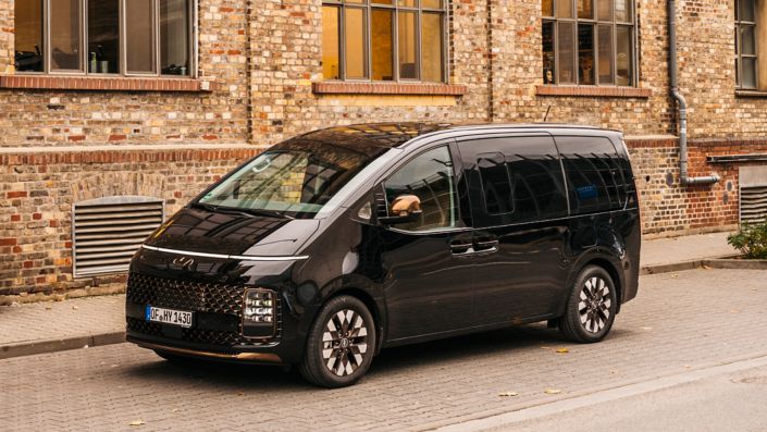 Hyundai STARIA: Technologie trifft Kunst