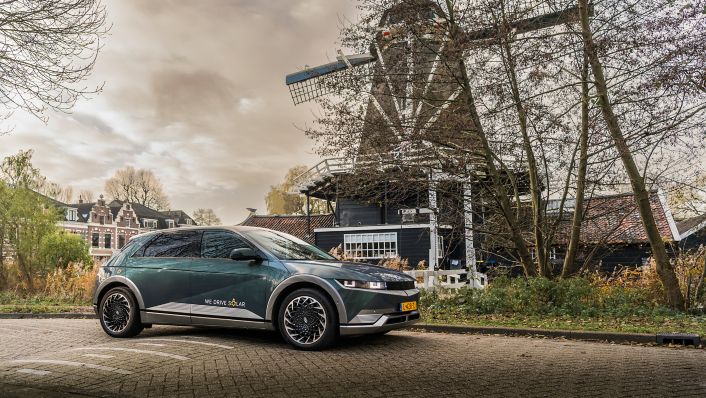 Hyundai Ioniq 5 connected to vehicle-to-everything technology