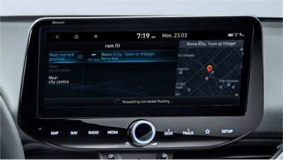 Schermo touch di Hyundai i30 Wagon con punti di interesse