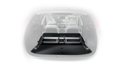 Fotografie kolejnicového systému zavazadlového prostoru ve voze Hyundai i30 kombi.