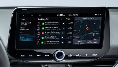 Image of the 10.25-inch screen of the Hyundai i30, showing on and off-street parking information.