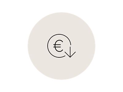 Symbolbild Kostenersparnis: Eurosymbol und Pfeil nach unten.