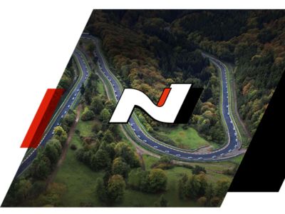 Il logo Hyundai N con una pista sullo sfondo