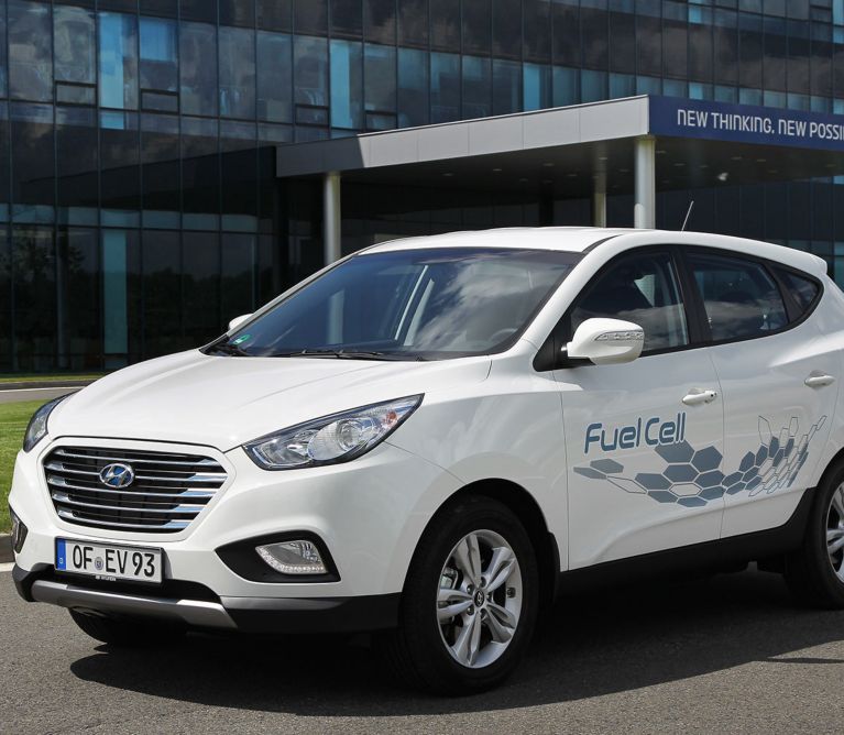 Hyundai ix35 Fuel Cell undertakes record hydrogen-powered drive