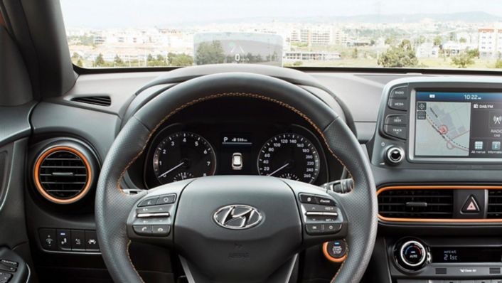 Does the 2022 Hyundai Tucson have a heads-up display?