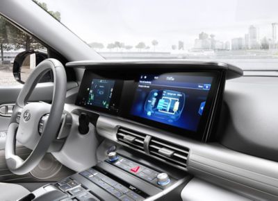 Elegantní širokoúhlá obrazovka s úhlopříčkou 12,3“ ve zcela novém Hyundai Nexo.