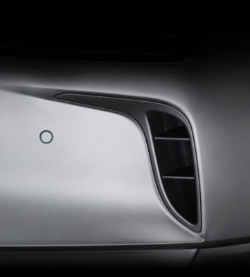 Close-up van de luchtinlaten bij de wielen van de Hyundai NEXO.