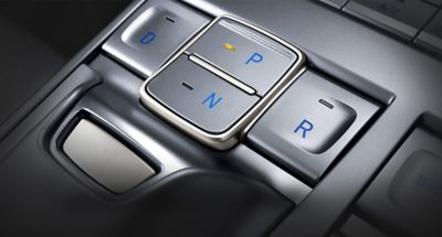 Botón de cambio electrónico en el Hyundai NEXO.