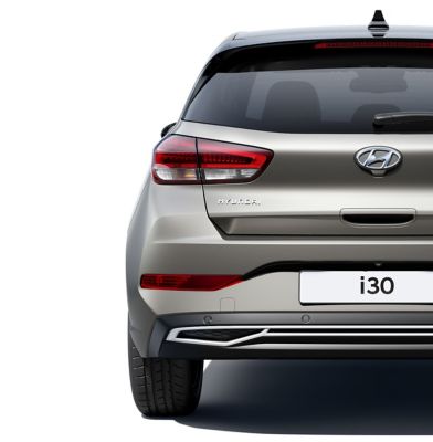 Rear view of the Hyundai i30 with an emphasis on the LED rear combination lamp.