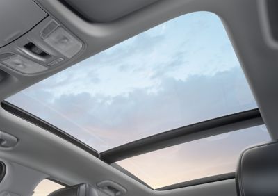 The panorama glass roof of the Hyundai i30 Wagon.