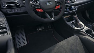 Alfombrillas exclusivas del Hyundai i30 N Drive-N de edición limitada.