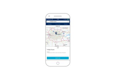 Snímek obrazovky aplikace Hyundai bluelink na smartphonu: odeslání trasy do automobilu.