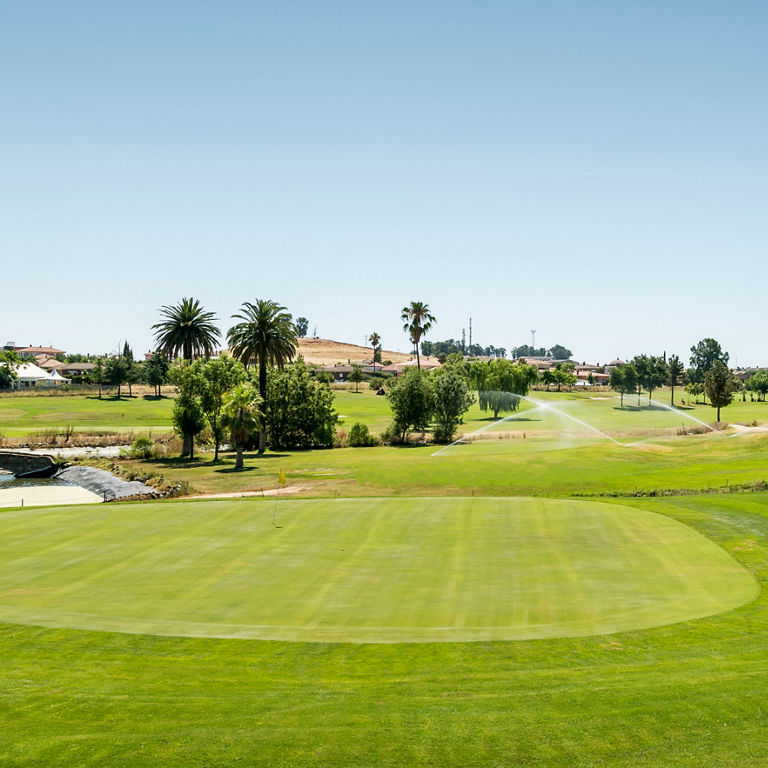 Link para a página de serviços do Hotel ILUNION Golf Badajoz