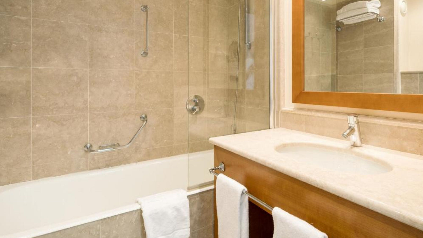 Ilunion Hotels