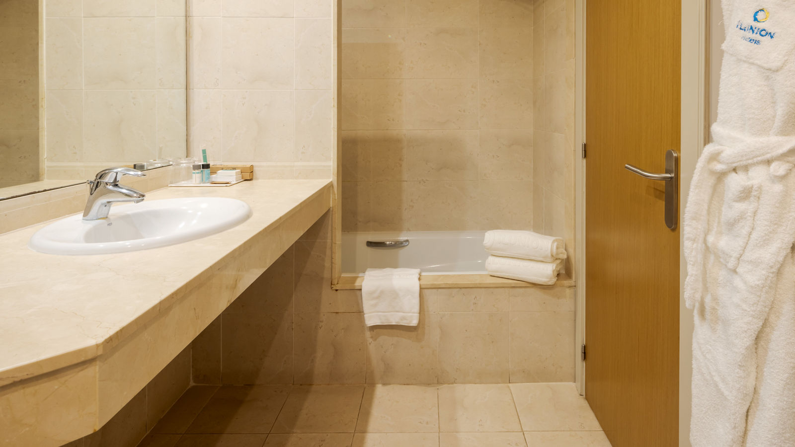 Ilunion Hoteles