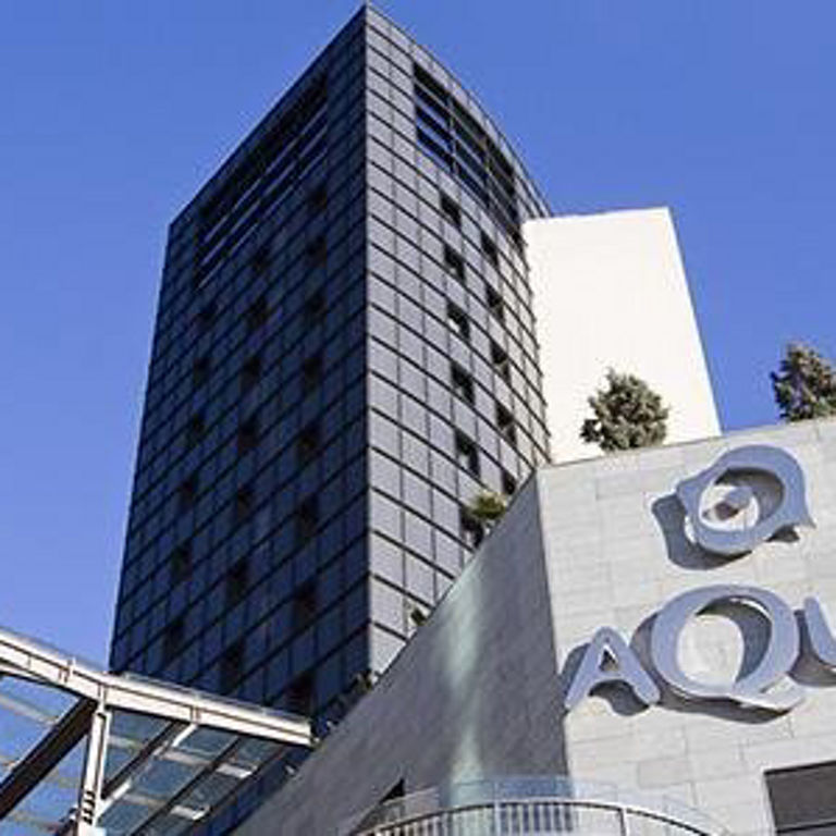 Enlace a la página de servicios del hotel ILUNION Aqua 3