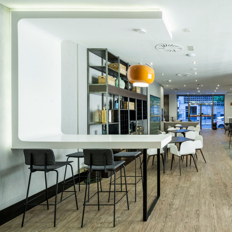 Enlace a la página de servicios del hotel ILUNION Bilbao