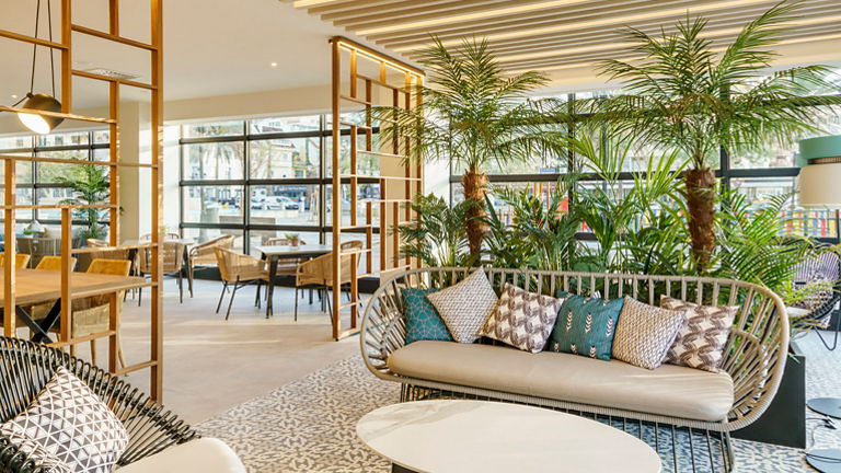 Enlace a la pagina de ofertas y descuentos del hotel ILUNION Fuengirola 