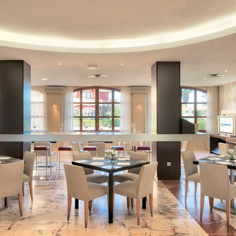 Link para a página de serviços do Hotel ILUNION Golf Badajoz