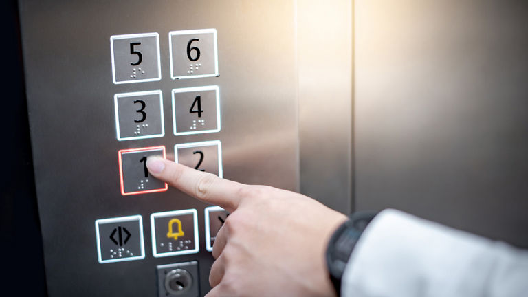Enlace a la página de accesibilidad del hotel ILUNION Almirante