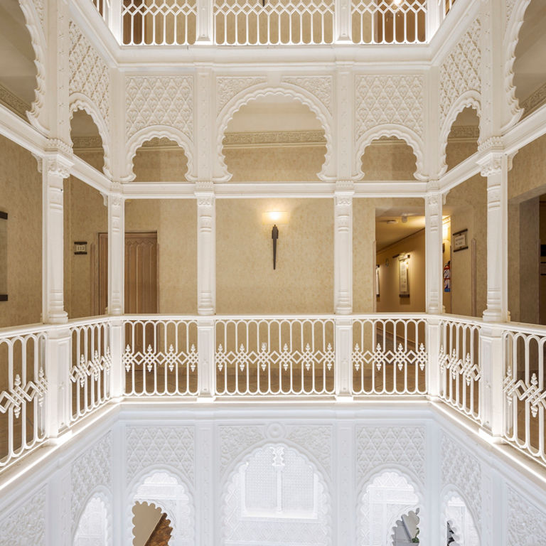 Enlace a la página de ofertas y descuentos del hotel ILUNION Mérida Palace