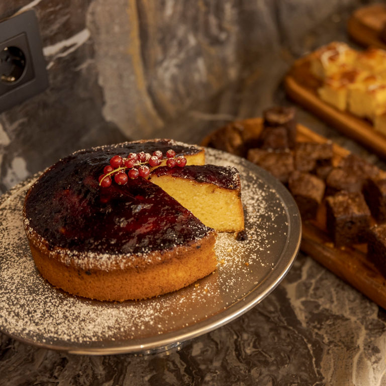 Link para a página de serviços do hotel ILUNION ROMAREDA