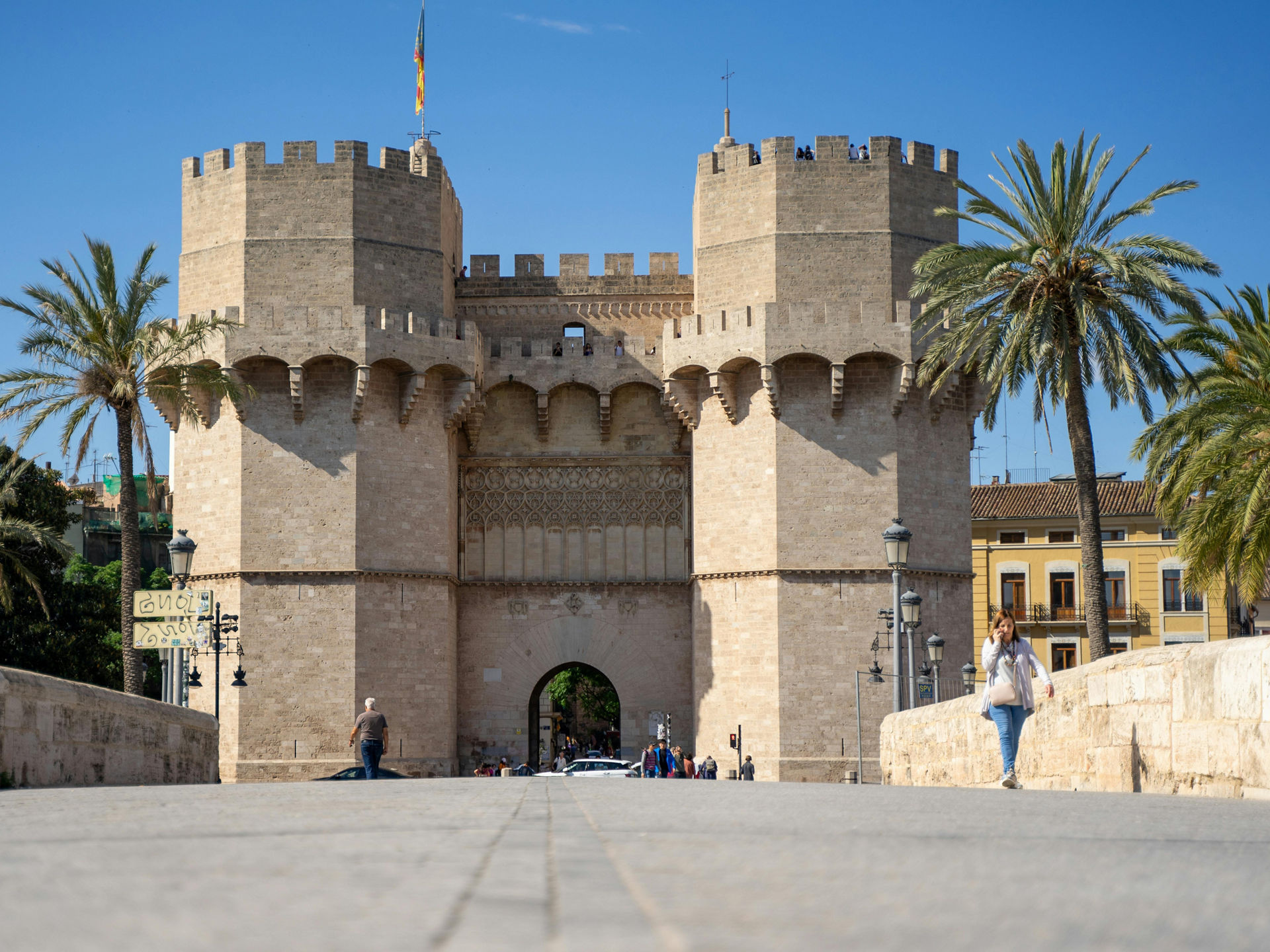 vistas a las torres de Serrano