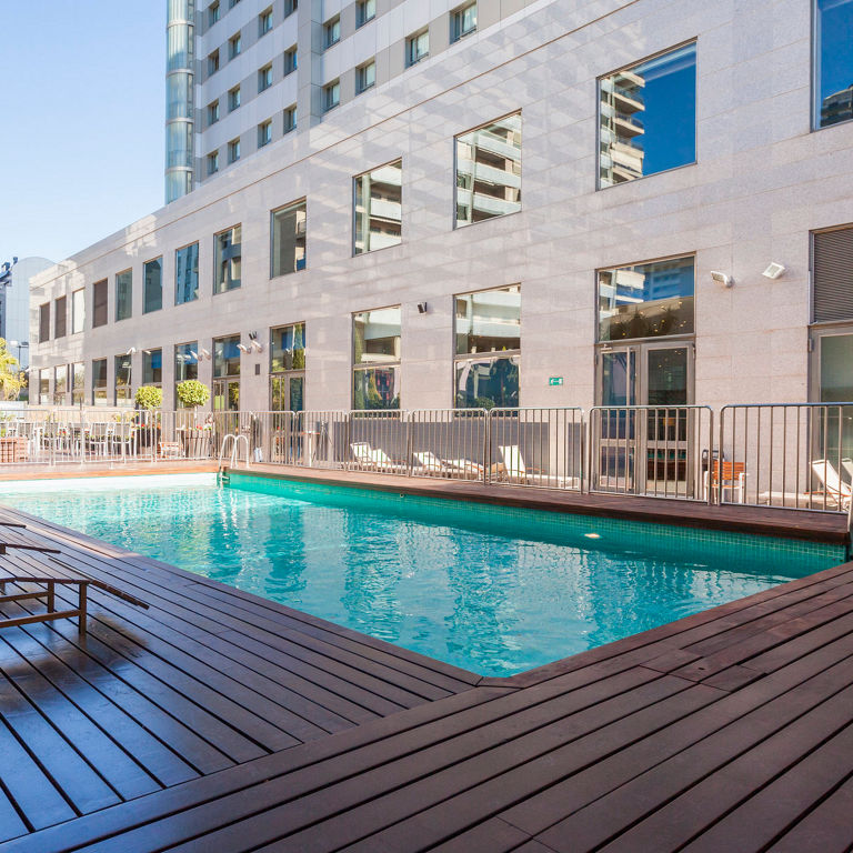 piscina del hotel