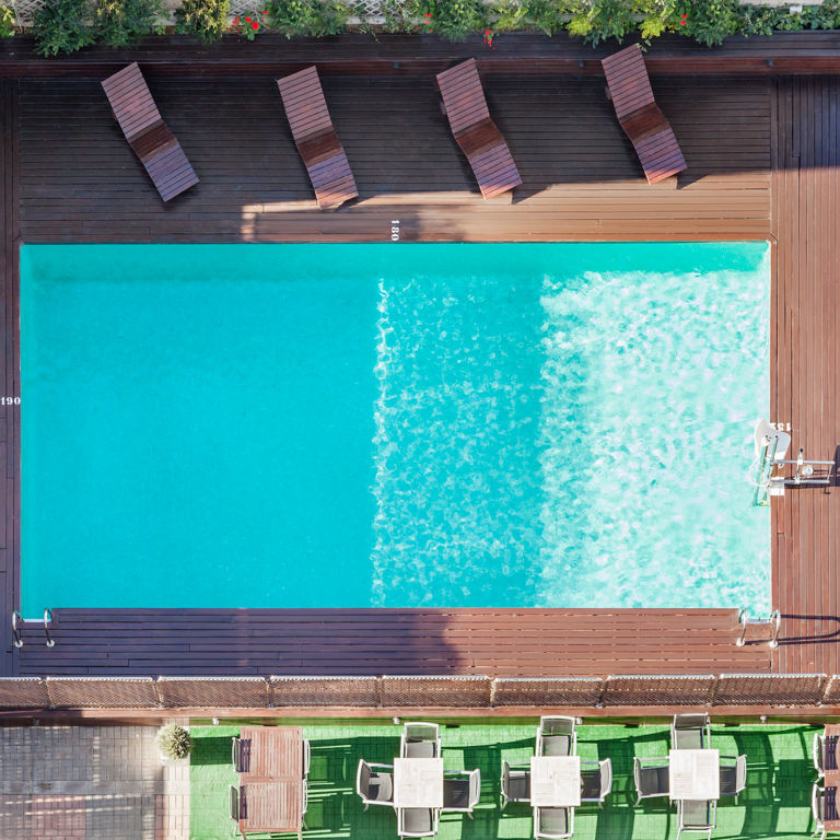vista cenital de la piscina