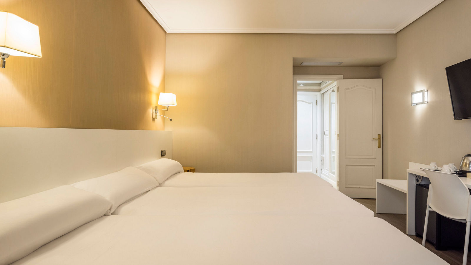 Ilunion Hotels