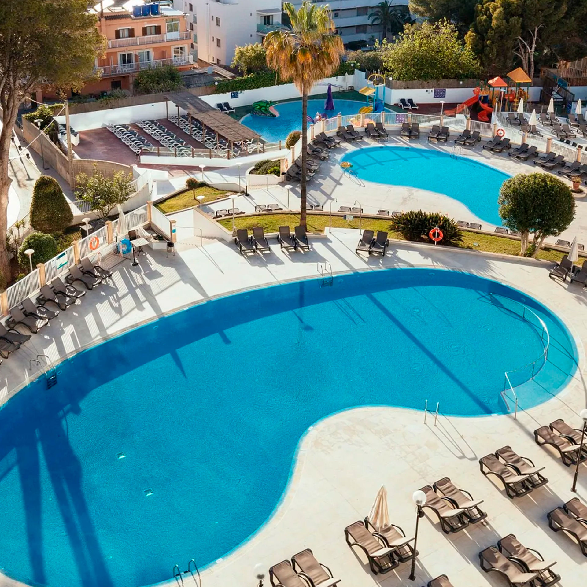 tres piscinas del hotel