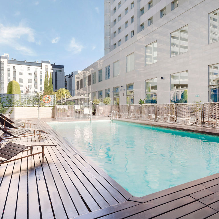 Link zur Seite der Dienstleistungen des Hotels ILUNION Valencia 4