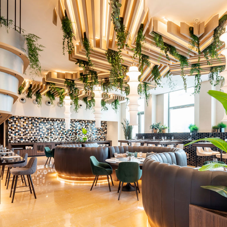 Link zur Seite der Dienstleistungen des Hotels ILUNION Valencia 4