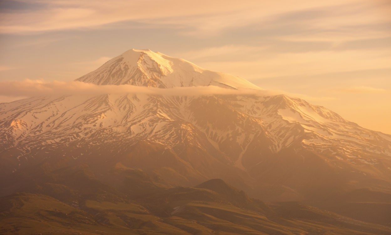 armenia_hike_to_mount_ararat