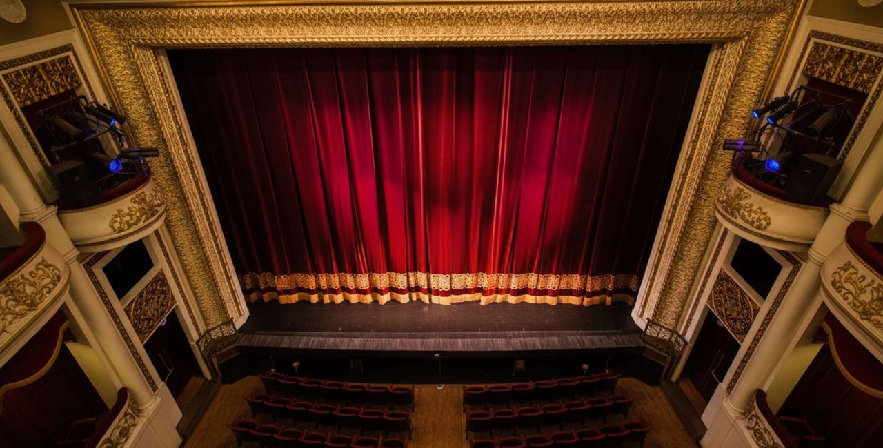bishkek_opera_and_ballet_theater