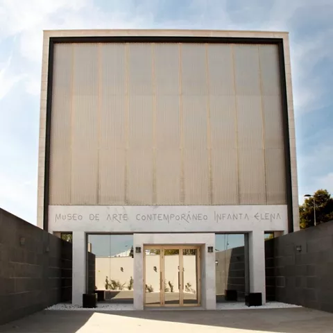 Fachada del Museo de Arte Contemporáneo de Tomelloso