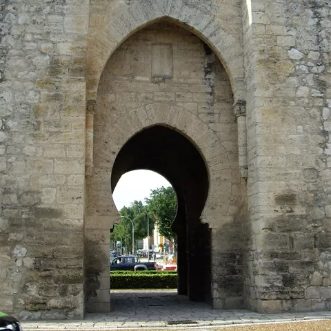 Frontal de la Puerta de Toledo de Ciudad Real