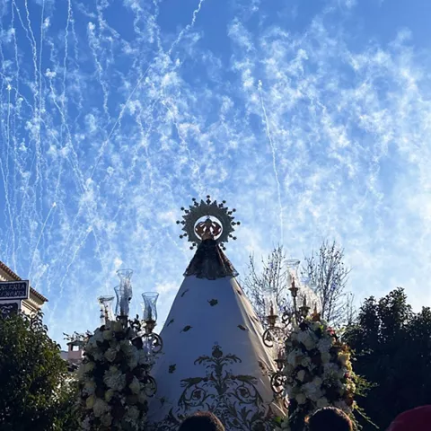Procesión en la Fiesta de las Paces de Villarta de San Juan