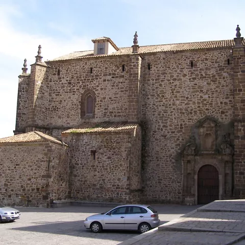 Lateral de la iglesia de la Asunción de Puertollano