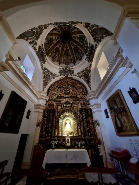 Interior del Santuario de la Virgen de la Antigua en Villanueva de los Infantes