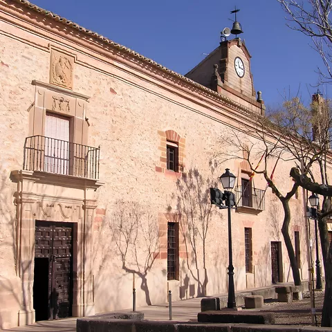 Fachada del convento de Agustinos de Fuenllana