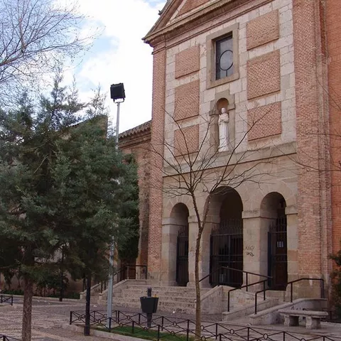 Fachada del convento de los Trinitarios de Valdepeñas