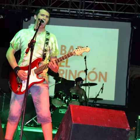 Concierto en Helike Rock