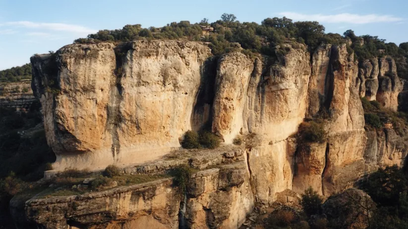 Formaciones rocosas y cortados naturales