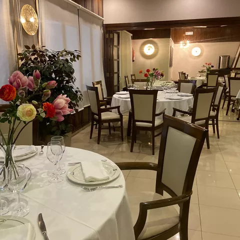 Interior del restaurante Emilio de Hellín
