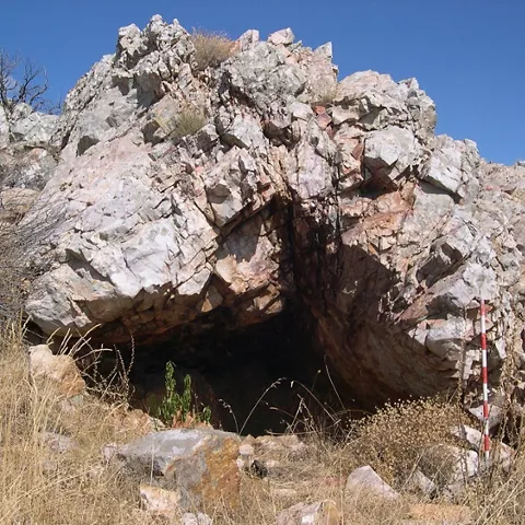 Covacha del yacimeinto Sala de los Moros