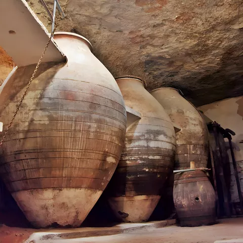 Cueva de elaboración de vino en Tomelloso