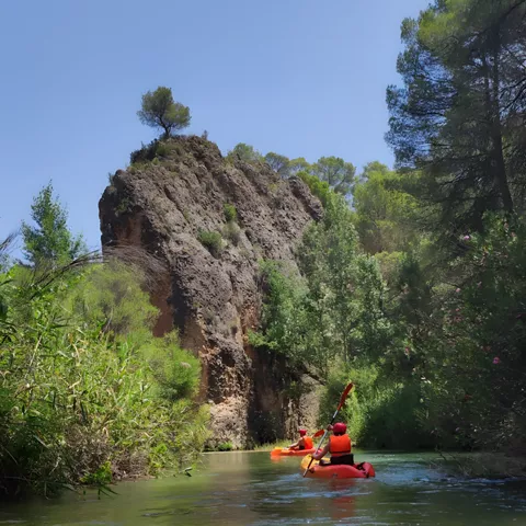 Kayak en Elche de la Sierra en el río Segura