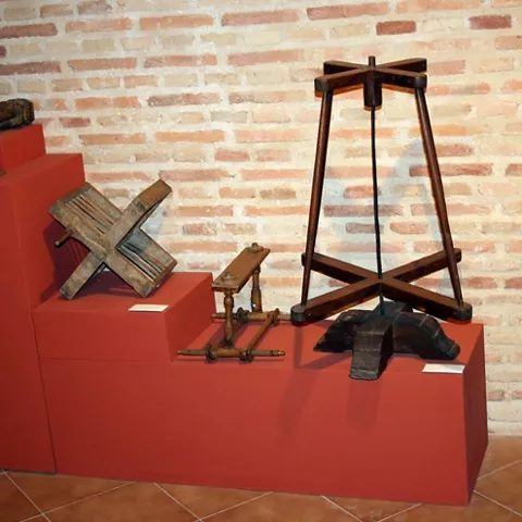 Museo Municipal de La Roda, objetos en la sala etnográfica