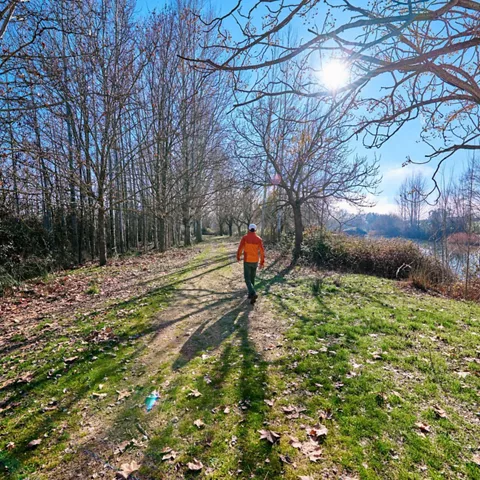 Senderismo junto a la playa del Bullaque en El Torno y El Robledo